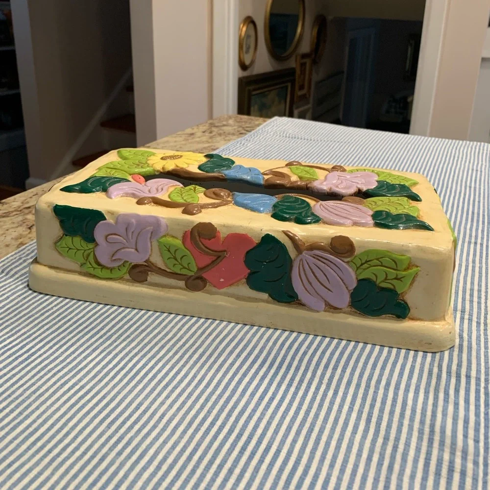 Vintage Floral Ceramic Tissue Box with Multicolor Design
